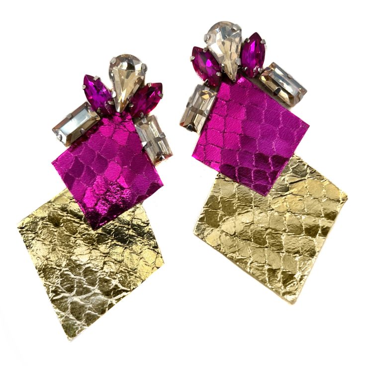 Orecchini In Pelle Pitonata Fucsia E Oro - Anm074