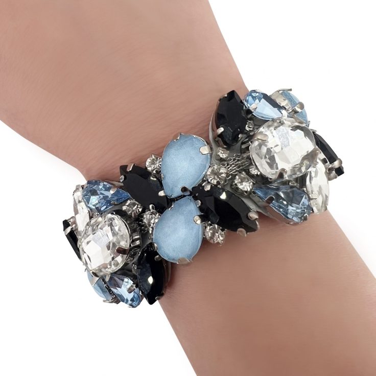 Bracciale Con Pietre Celeste Polvere Nere E Crystal - Brc163