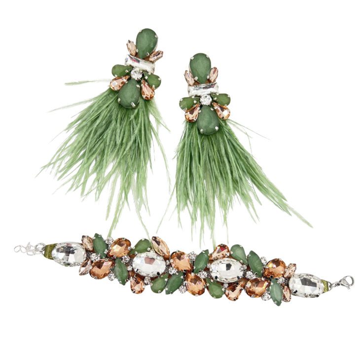 Orecchini Con Piume E Bracciale Con Pietre Verde Salvia E Cipria - Cod.pr75
